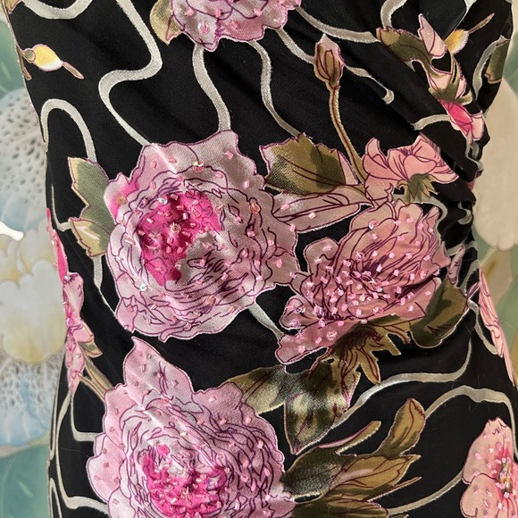 Floral Black and Pink Dress - Picture 4 of 4